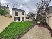 Maison à COMBS-LA-VILLE