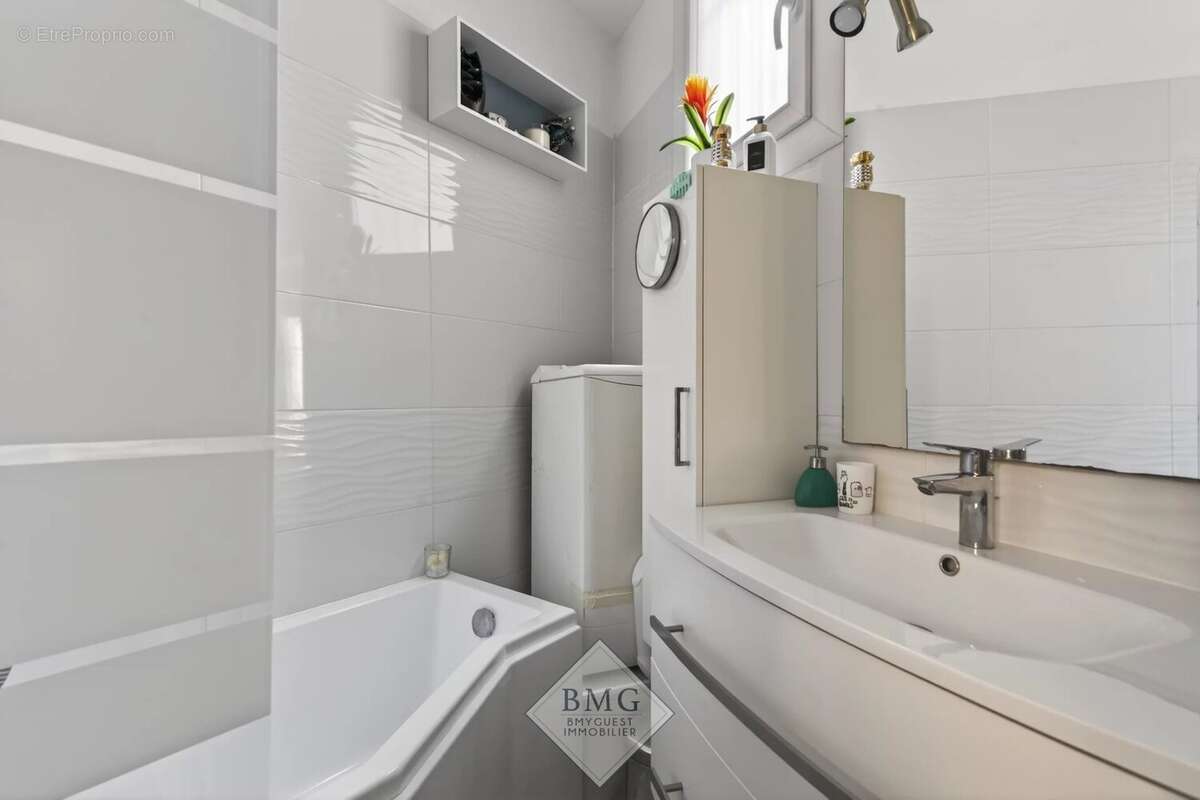 Appartement à PARIS-9E