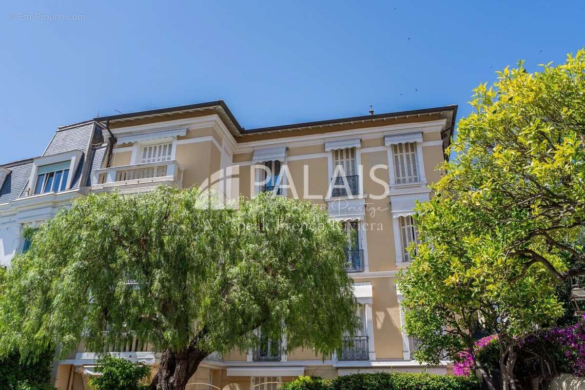 Appartement à BEAULIEU-SUR-MER