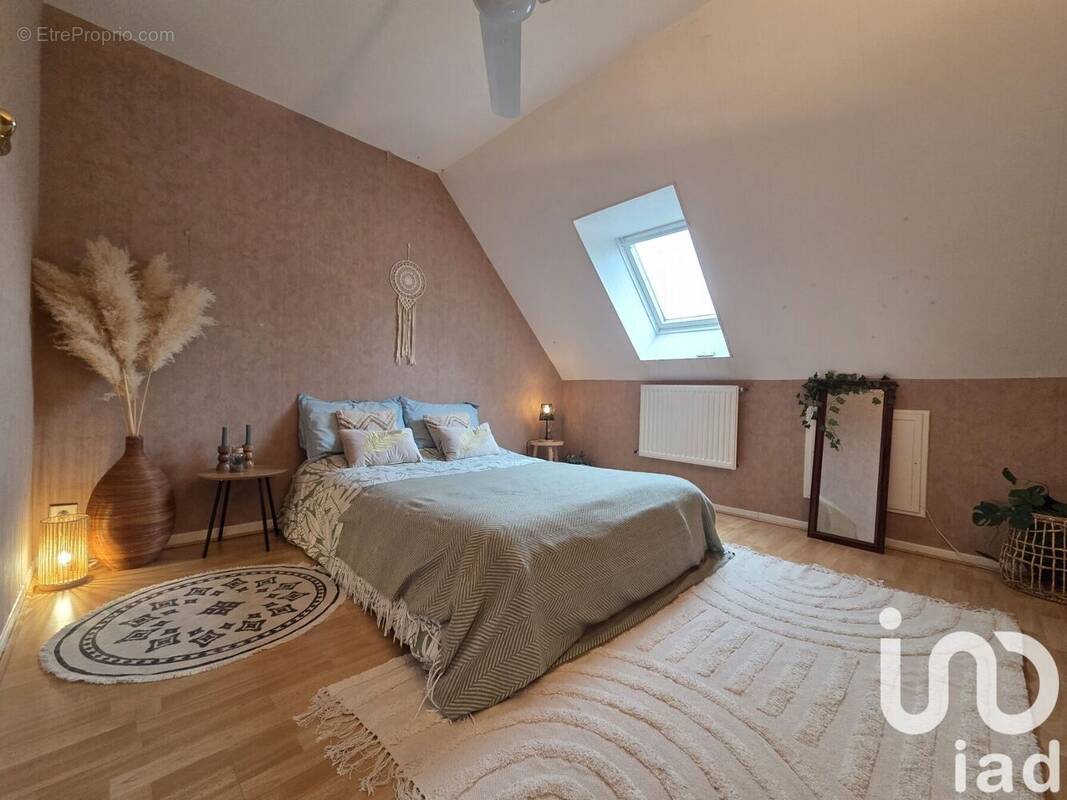 Photo 1 - Maison à SAINT-FARGEAU-PONTHIERRY