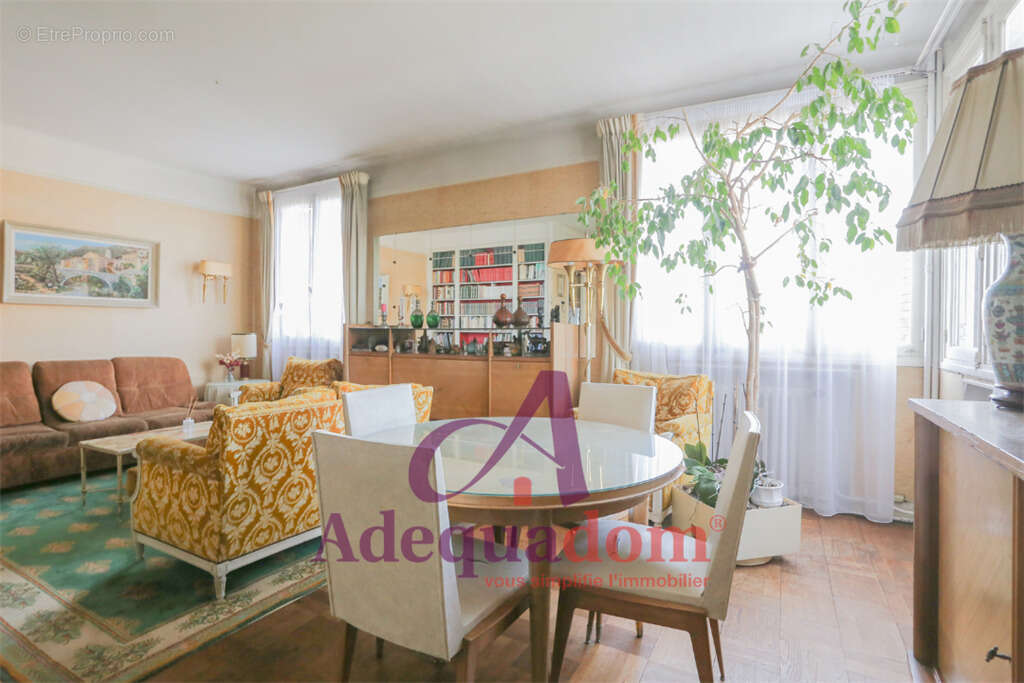 Appartement à COLOMBES