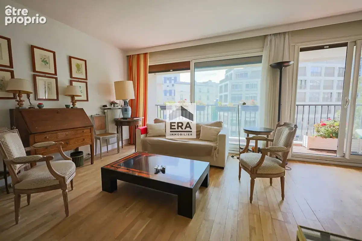Appartement à PARIS-14E