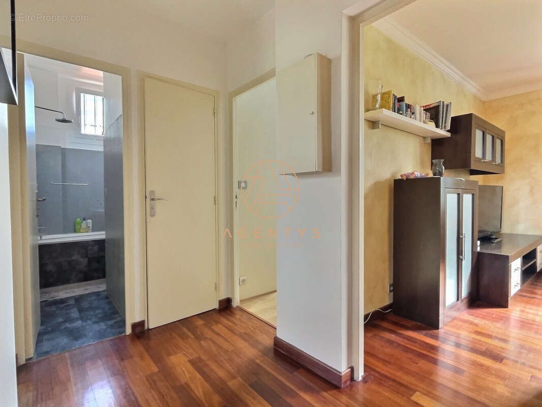 Appartement à SAINT-MAUR-DES-FOSSES