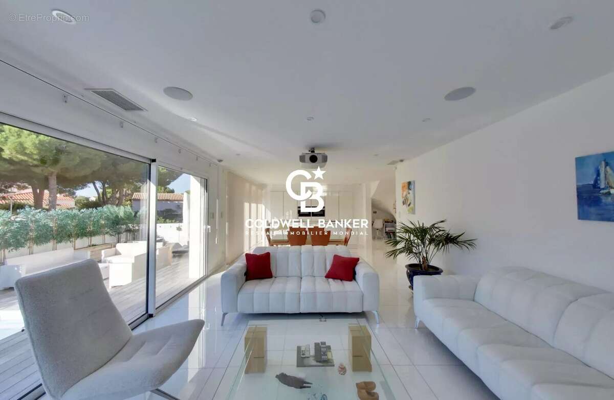 Maison à SAINT-CYPRIEN