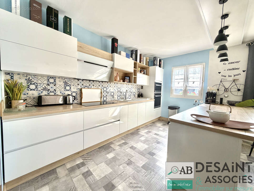 Appartement à CRECY-LA-CHAPELLE