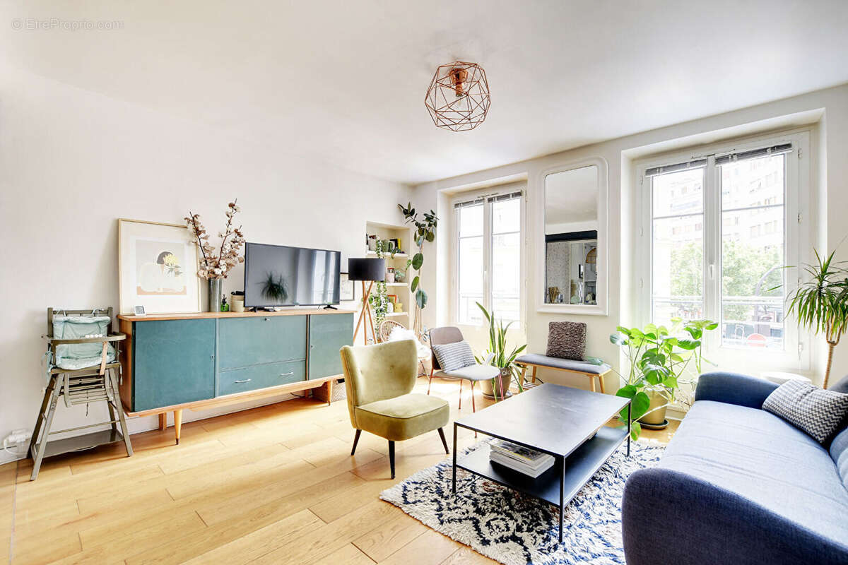 Appartement Paris 4 pièce(s) 60.65 m2 - photo 3