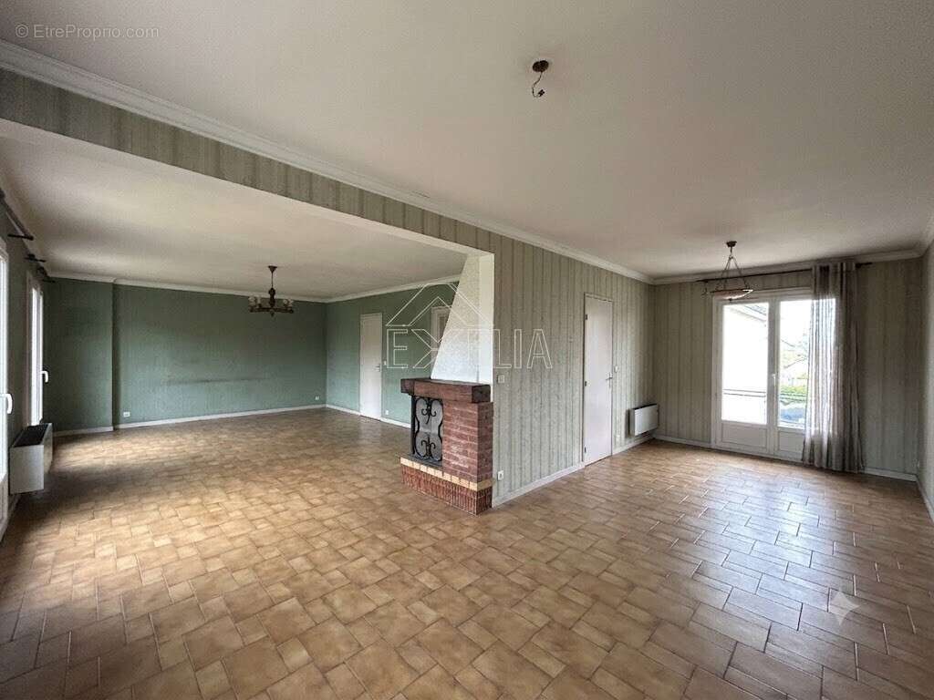 Maison à ROSNY-SUR-SEINE