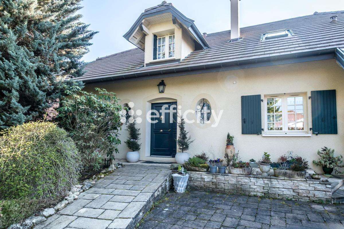 Maison à CHENS-SUR-LEMAN