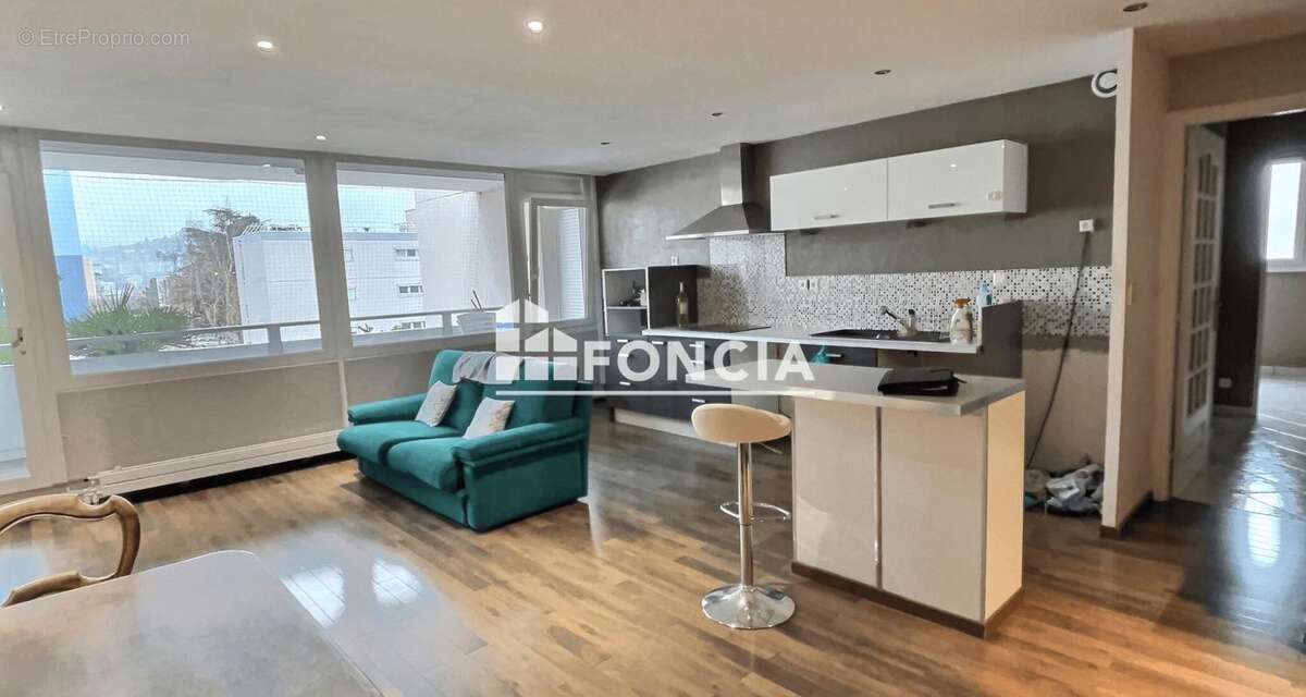 Appartement à FIRMINY