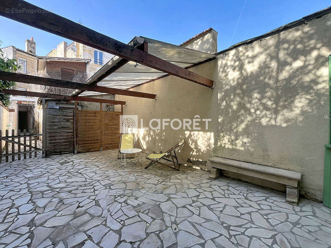 Appartement à BORDEAUX