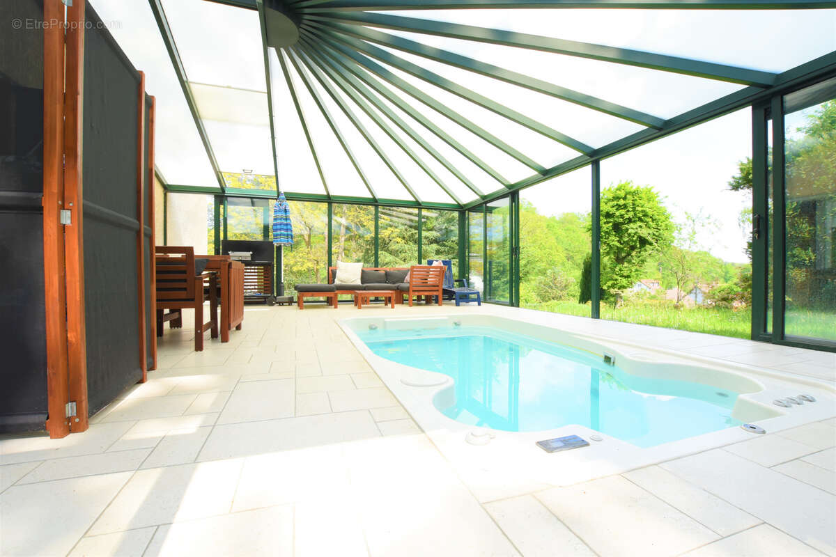 Maison à LEVIS-SAINT-NOM