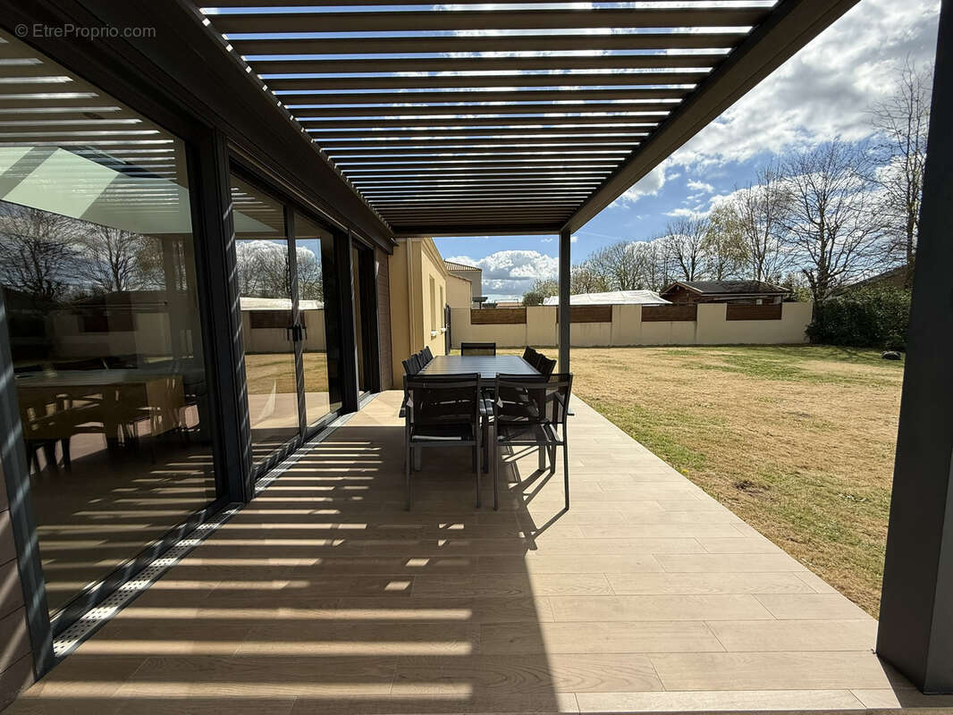 Maison à AIGREFEUILLE-SUR-MAINE