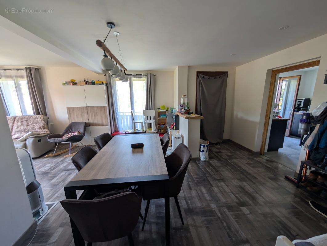 A vendre à BLOYE – Maison individuelle rénovée avec grand terrain et fort potentiel d'évolution - photo 10