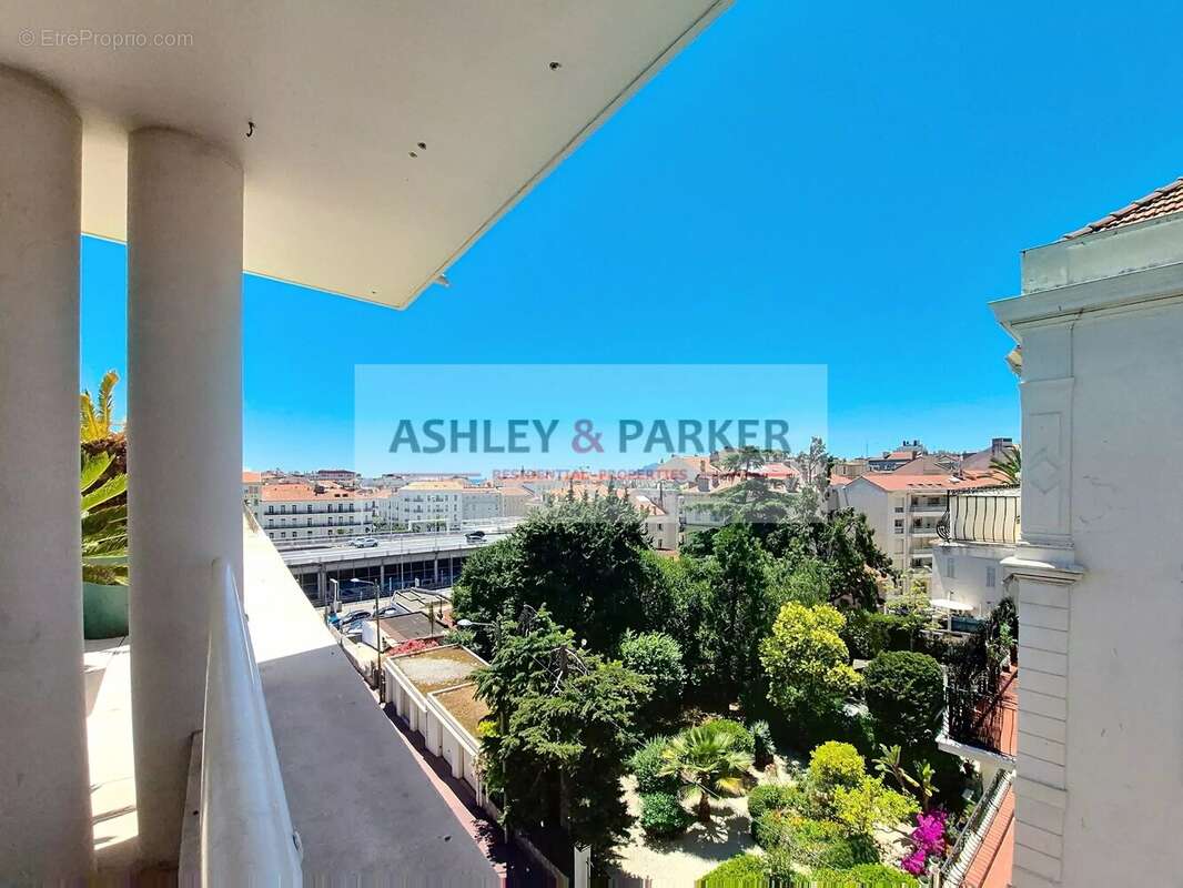 Appartement à CANNES