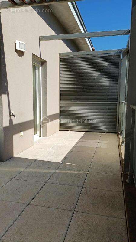 Appartement à MAUGUIO