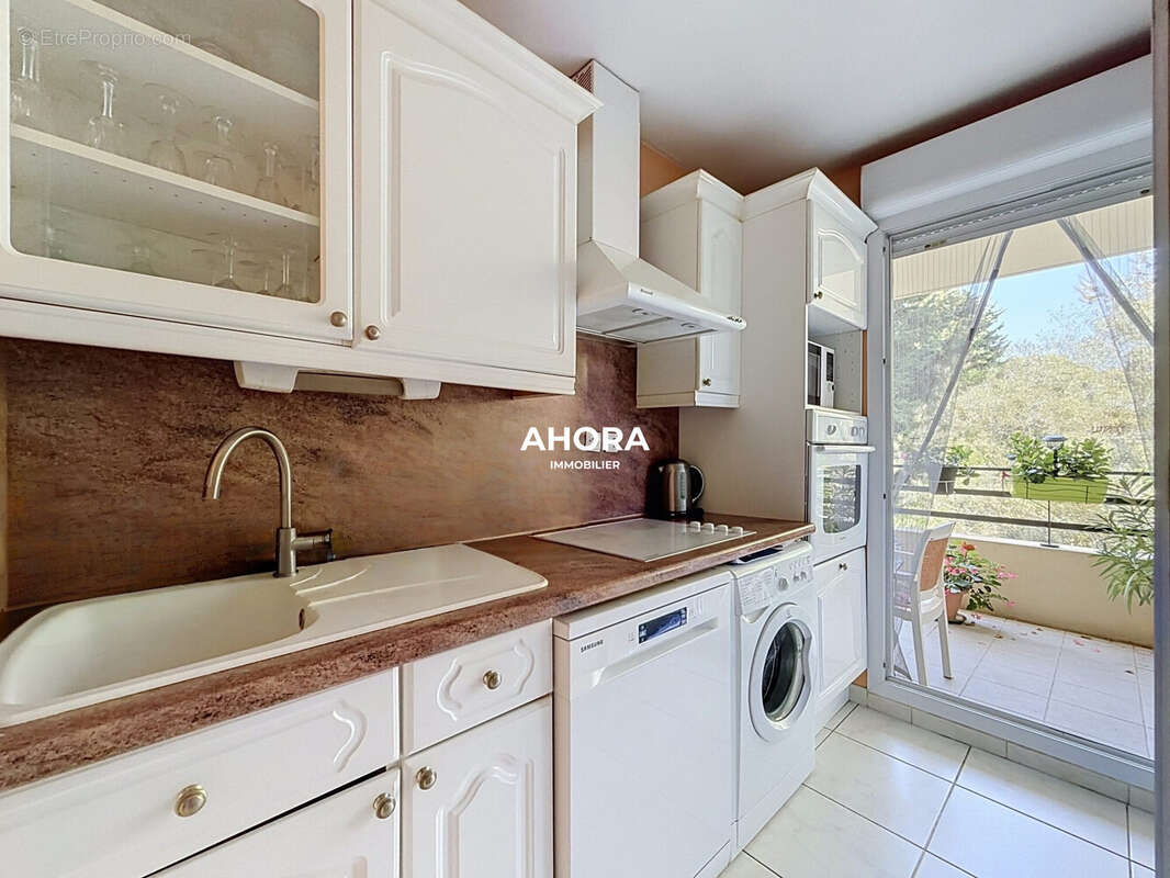 Appartement à MARSEILLE-9E