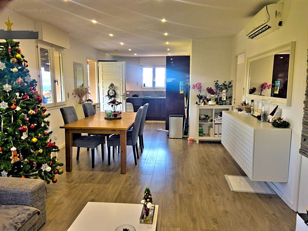 Maison à SAINT-LAURENT-DU-VAR