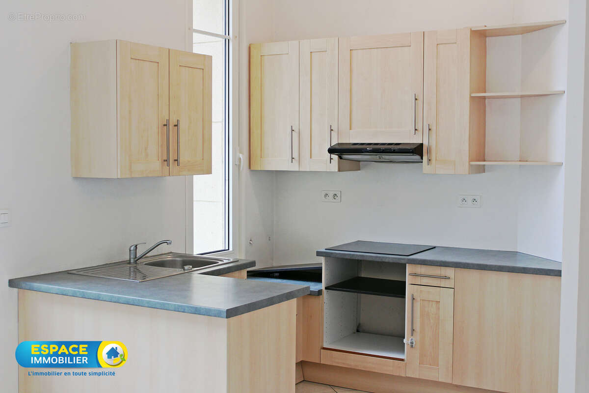 SPECIAL INVESTISSEUR ! Appartement 3 pièces en hyper centre avec ascenseur à Châteauneuf-sur-Loire. - photo 2