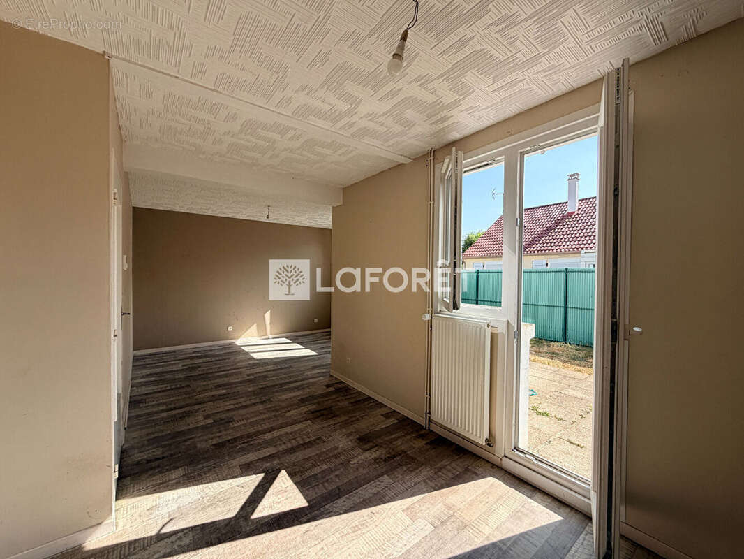 Maison de 5 pièces d'environ 83 m² situé à Sarry - photo 3