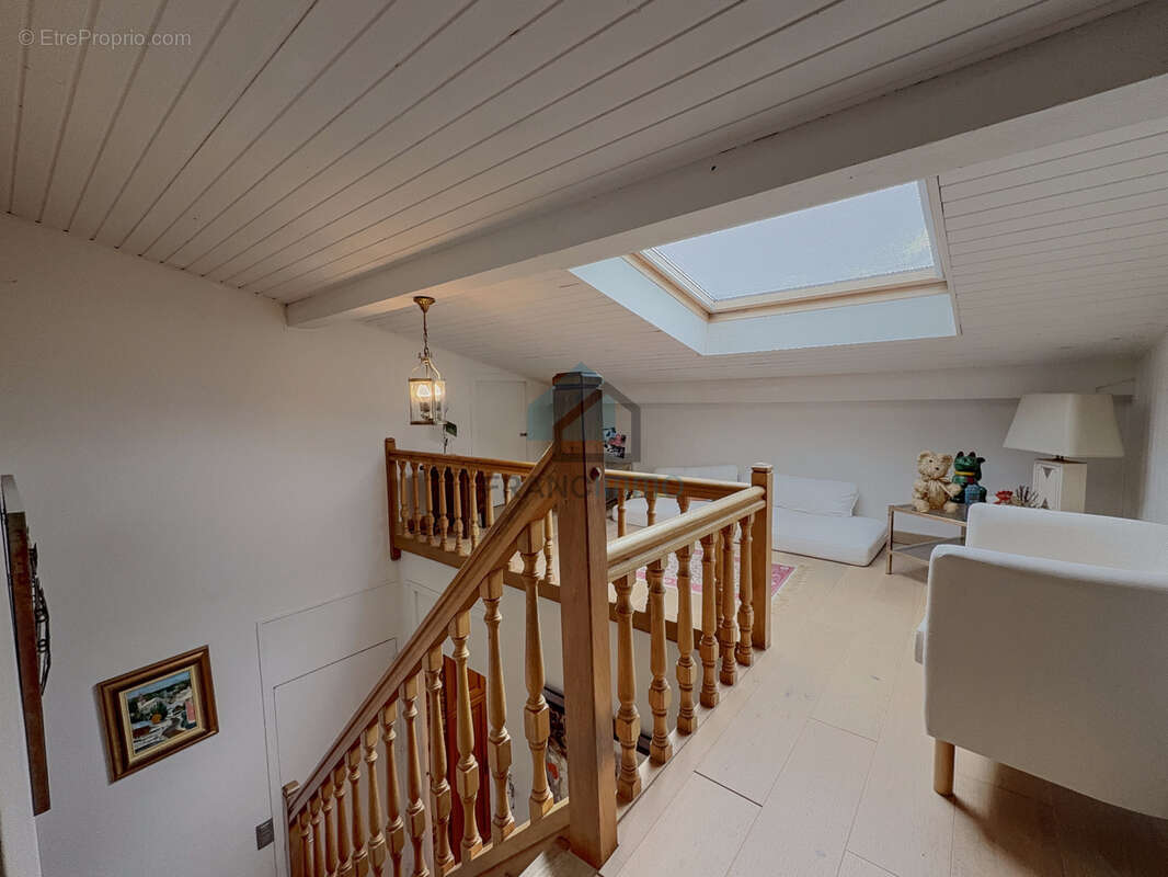 Damprichard - grande maison - photo 15