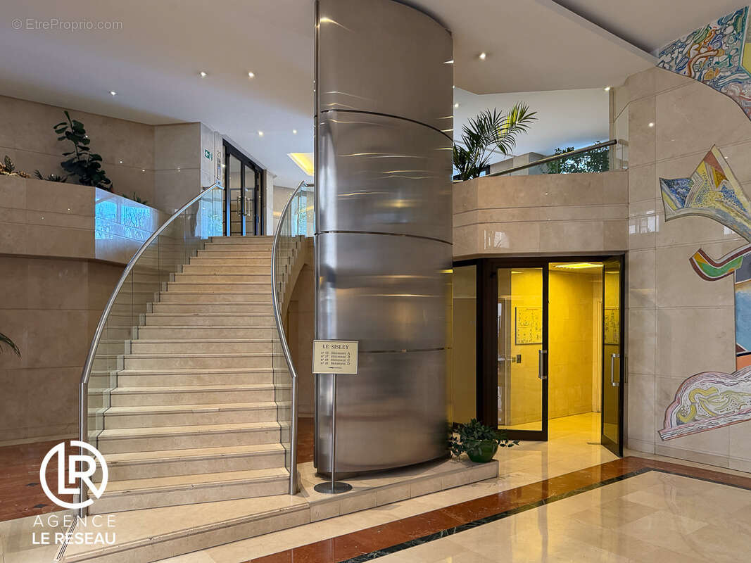 Appartement à LEVALLOIS-PERRET