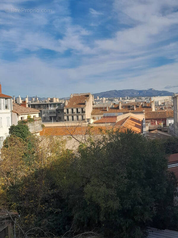 Appartement à MARSEILLE-6E