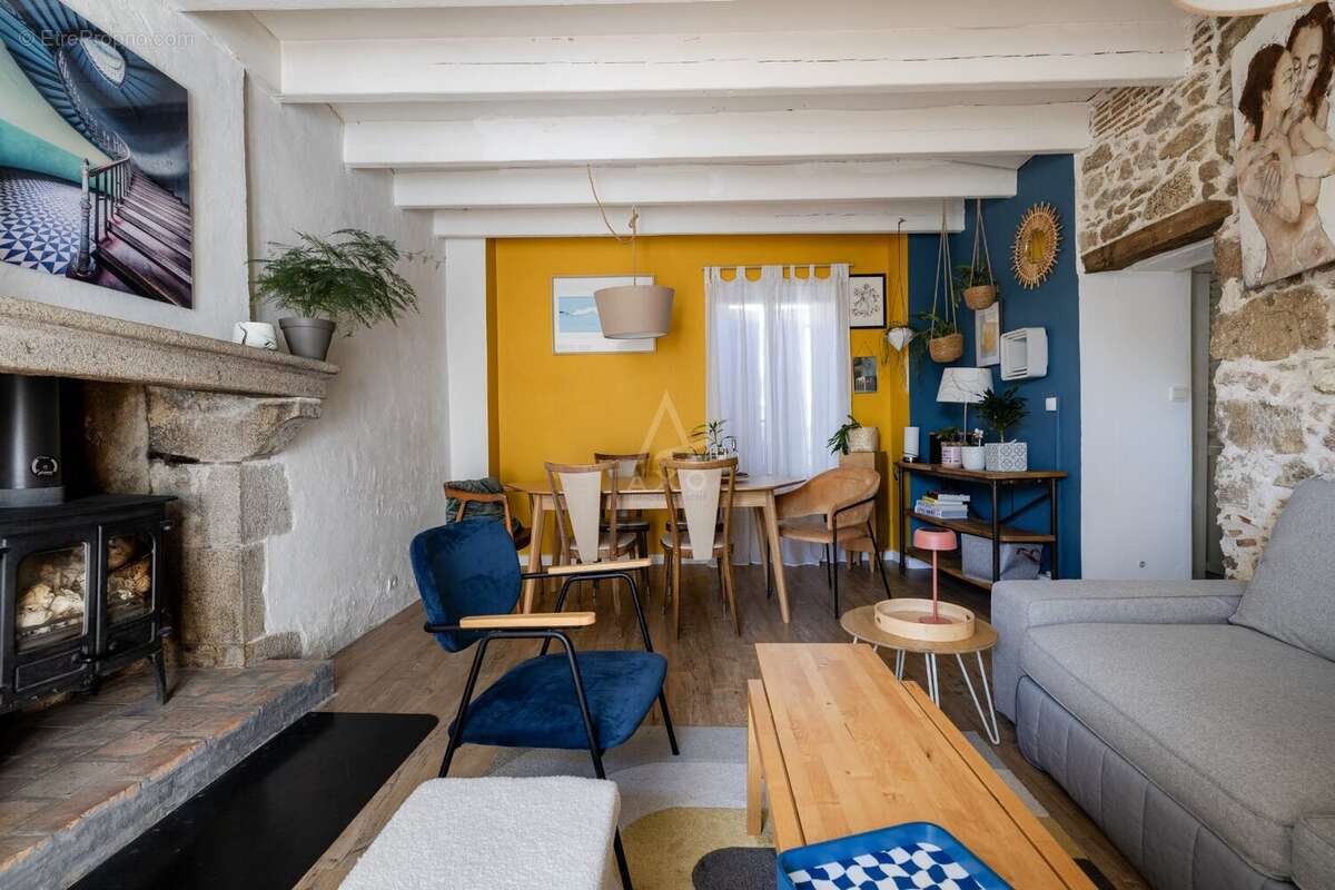 Maison à BOUSSAY