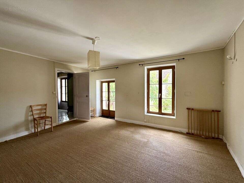 A vendre : ensemble immobilier de charme avec deux maisons et - photo 13