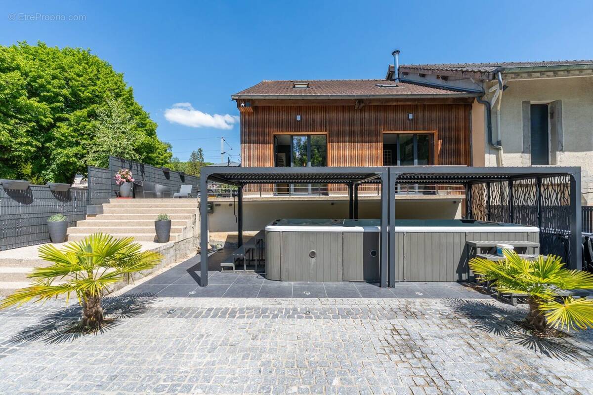 Maison à MONTGEROULT