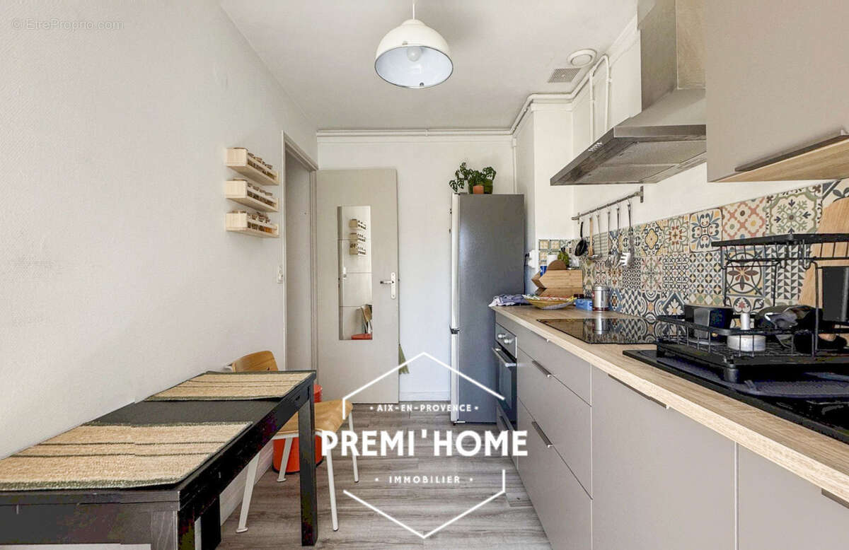 Appartement à MARSEILLE-5E