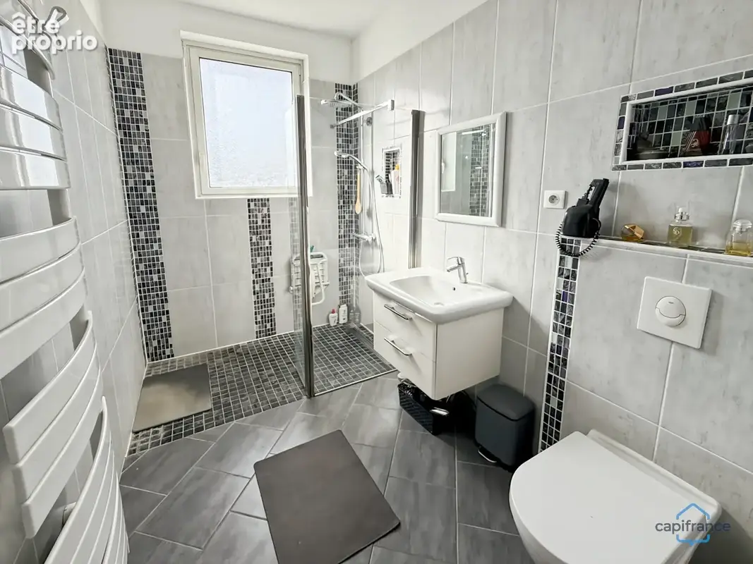 Dpt Gers (32), à vendre BARCELONNE DU GERS Maison T5 de 155 m² habitables + grands garages, dépendances et piscine sur 8678 m² d - photo 10