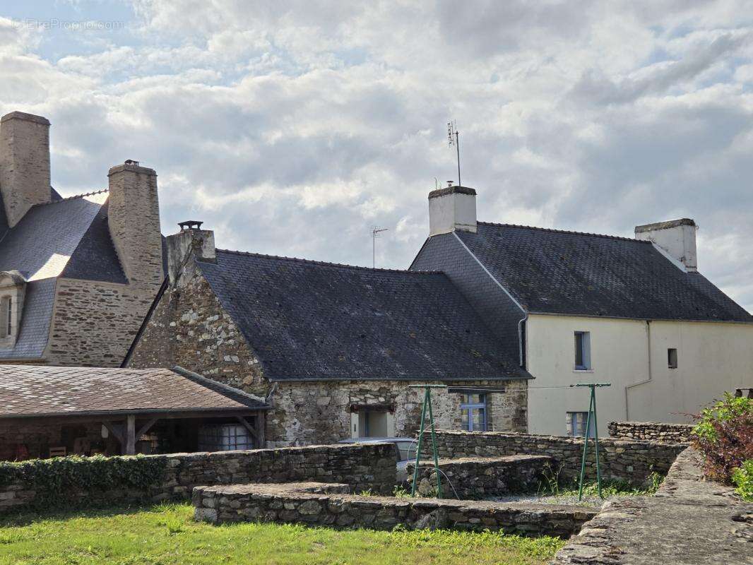 Maison à LE QUILLIO