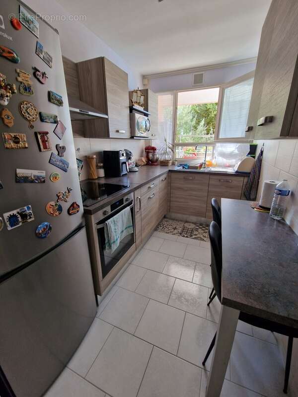 APPARTEMENT à vendre 5 pièces d'env 90 m2 VITTEL (88) avec BALCON, GARAGE, 2 CAVES - photo 8