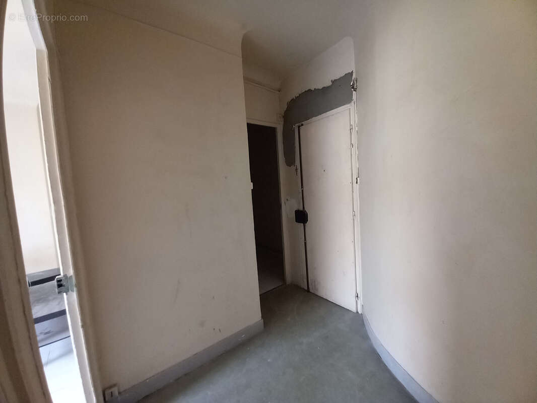 Appartement à MARSEILLE-2E