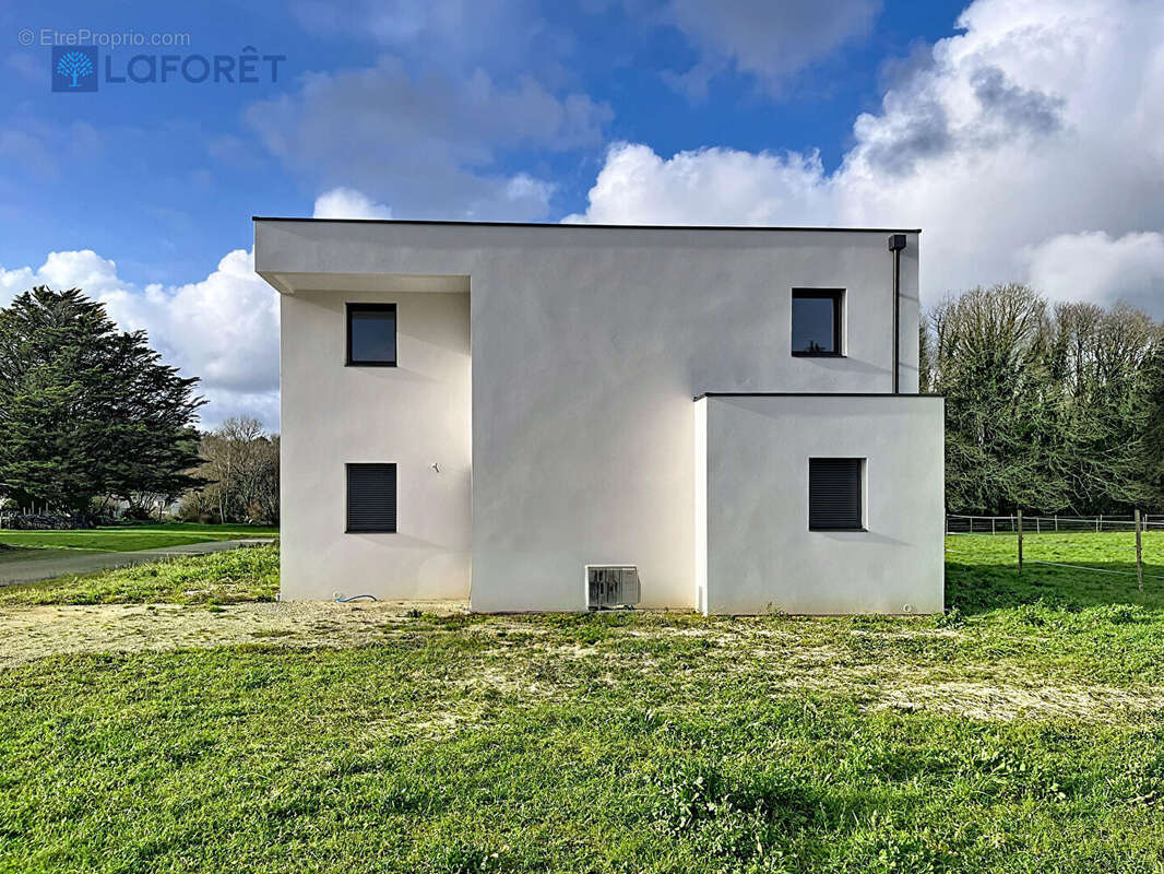 Maison à CAMORS