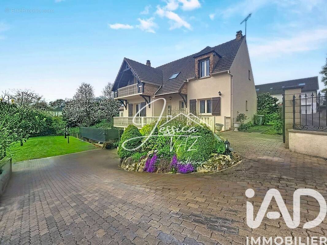 Photo 1 - Maison à DAMMARTIN-EN-GOELE