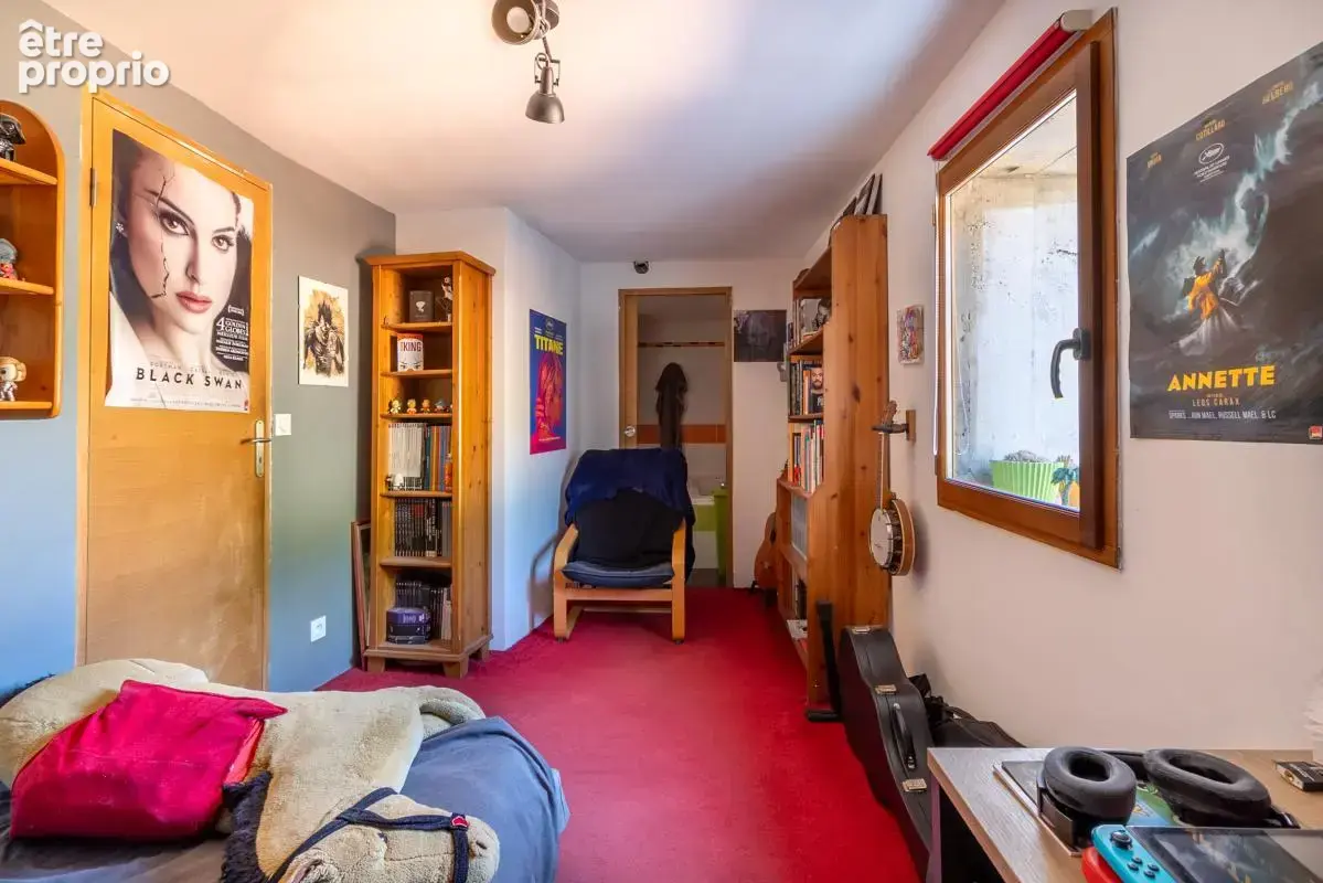Rare à Cuges-les Pins-Maison de village de caractère de 115 M2 avec terrasse de plus de 21M2 - photo 8