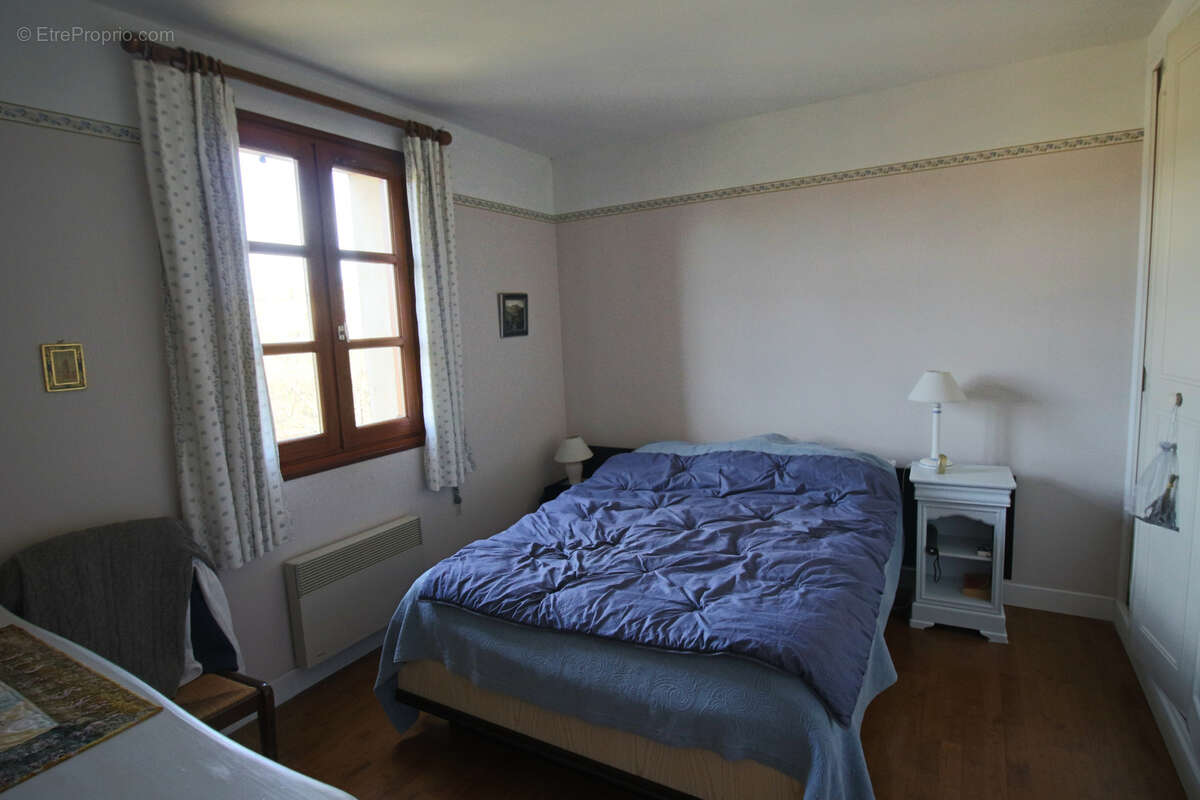 Maison à PUY-L&#039;EVEQUE