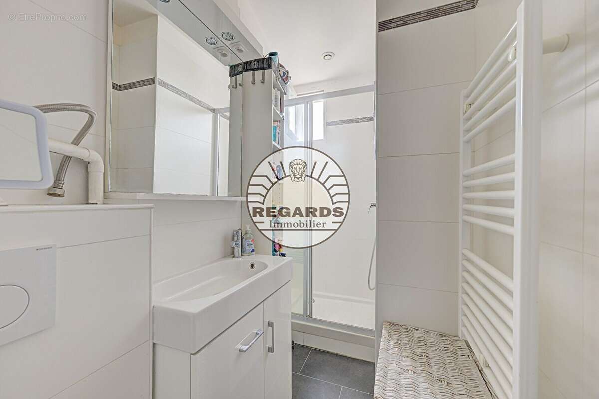 Appartement à MONTROUGE