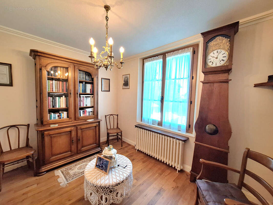 Maison à MONTLUCON