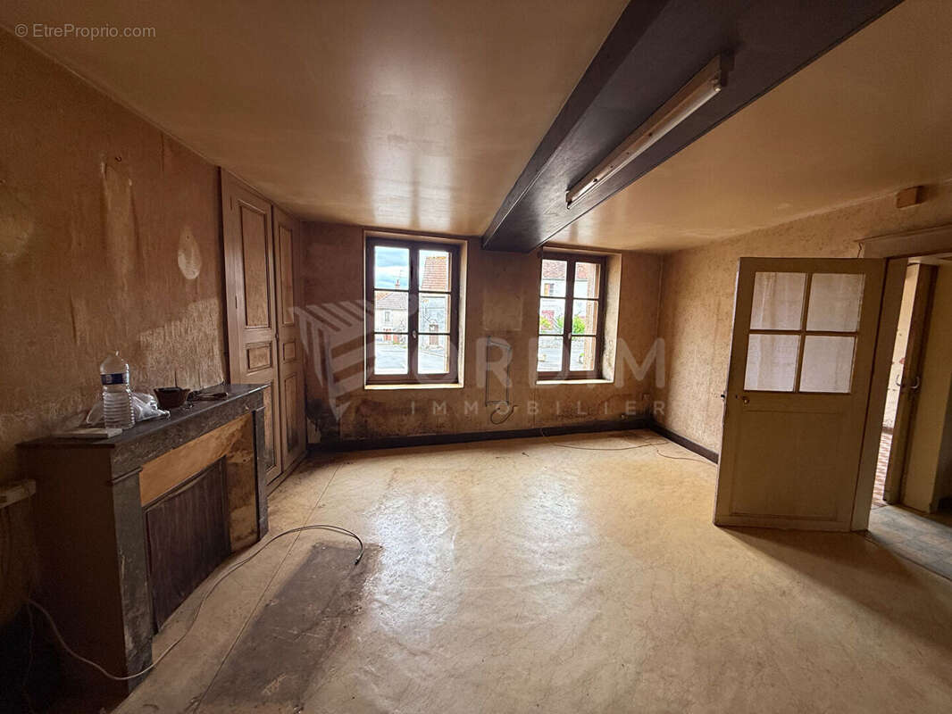 Maison à BITRY