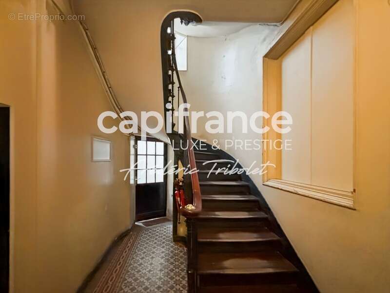 Appartement à PARIS-11E