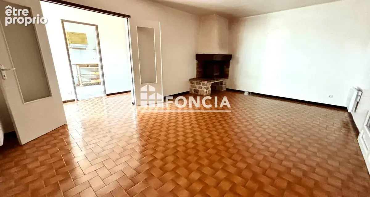 Maison de plain-pied T3 de 70 m² avec jardin arboré de 350 m² et piscine à La Farlède - photo 9