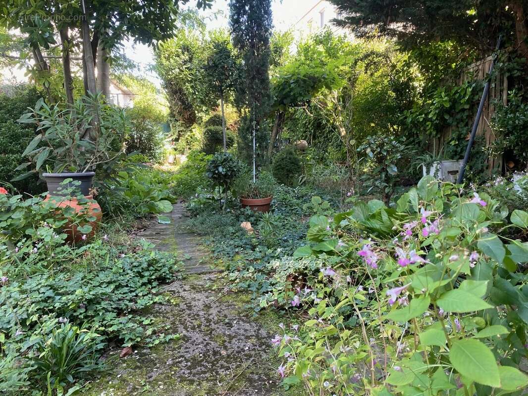 Maison à LE PERREUX-SUR-MARNE