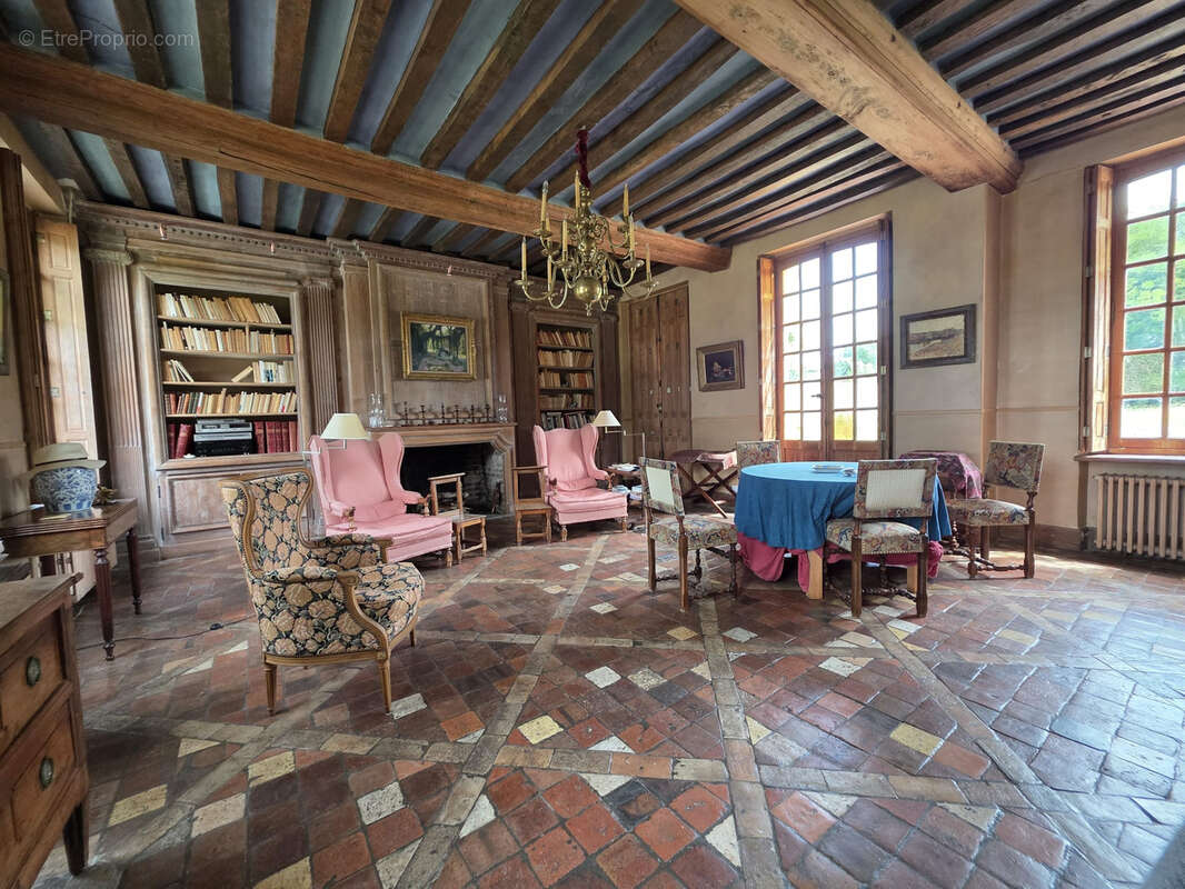 Maison à CORMEILLES
