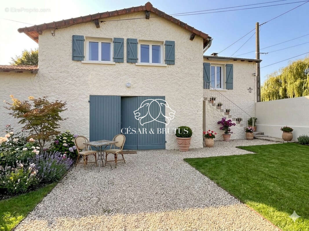 Maison à SAINT-BONNET-DE-CRAY