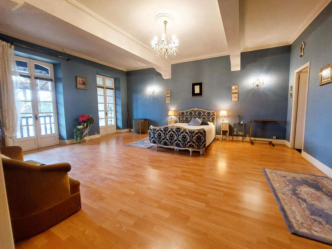 ch 4 - Maison à SAINT-MARTORY