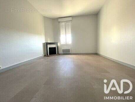 Appartement 280 m² à Libourne  - photo 2