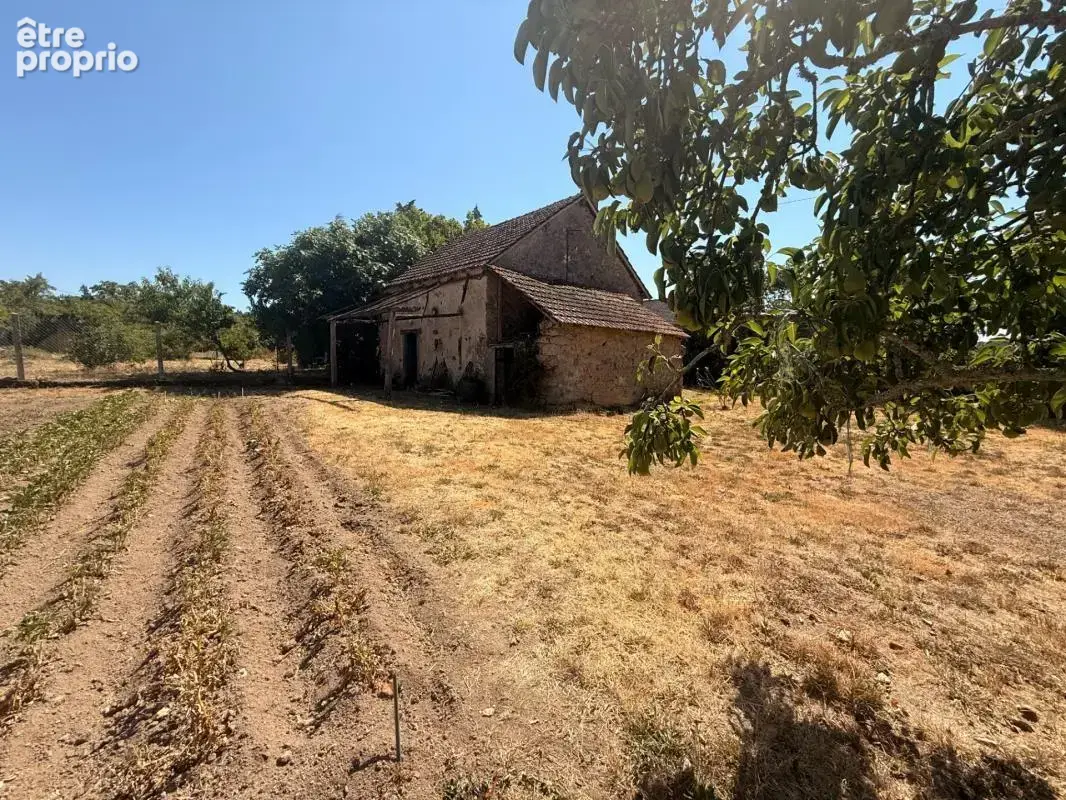 EN EXCLUSIVITE ! Charmante maison en pierre 60m² à rénover, Terrain de 900 m² 18 500 € - photo 15