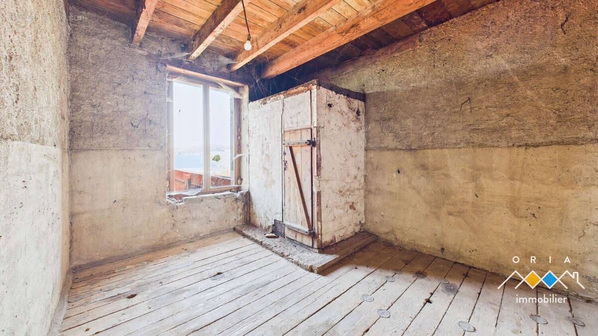 Maison à BEZANGE-LA-GRANDE